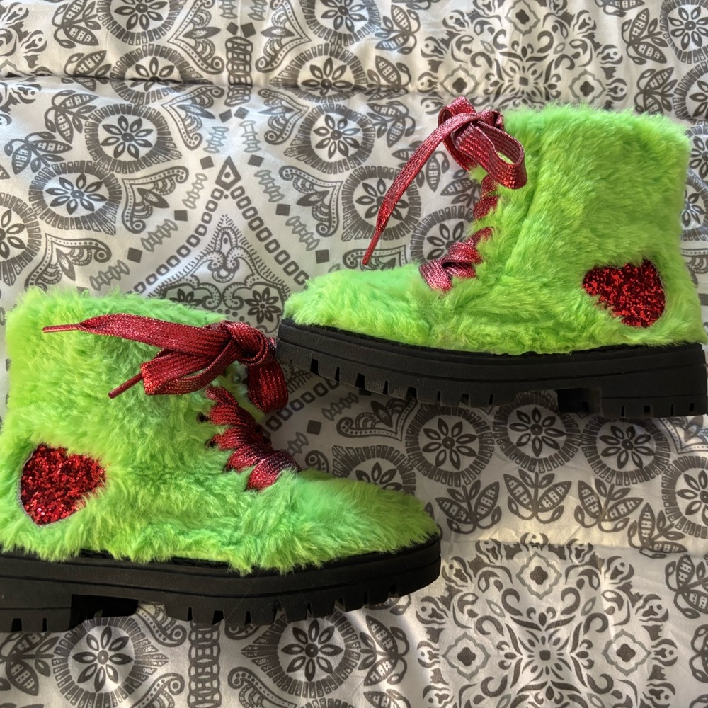 Grinch Boots size 11 by A Bear Co